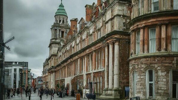 Titanic and Belfast private driver tour - a photograph of a city street in Belfast