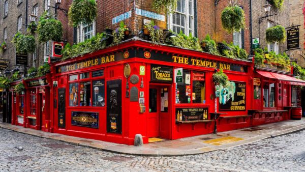 The famous Temple Bar pub, Dublin - Chauffeur Driving Tours of Ireland