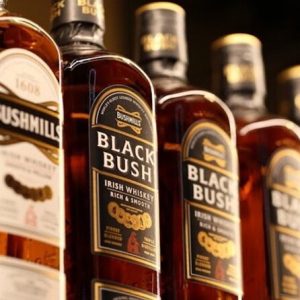 Giants Causeway and Belfast 2-Day Private Chauffeur Tour from Dublin