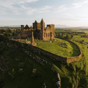 Blarney Castle and Rock of Cashel Private Chauffeur Tour